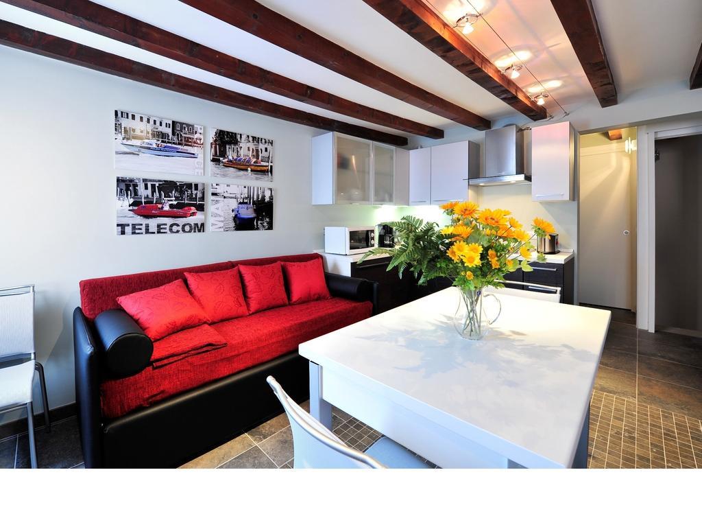 Palace La Vida Apartments By Wonderful Italy Venedig Zimmer foto