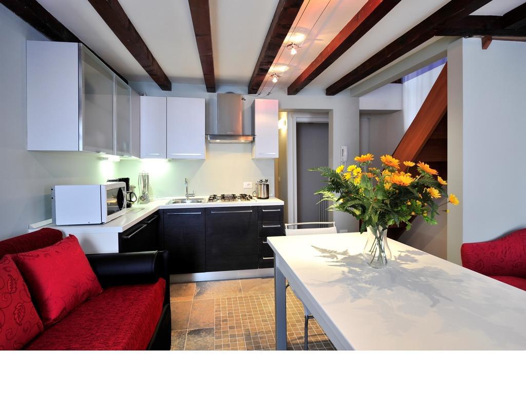 Palace La Vida Apartments By Wonderful Italy Venedig Zimmer foto